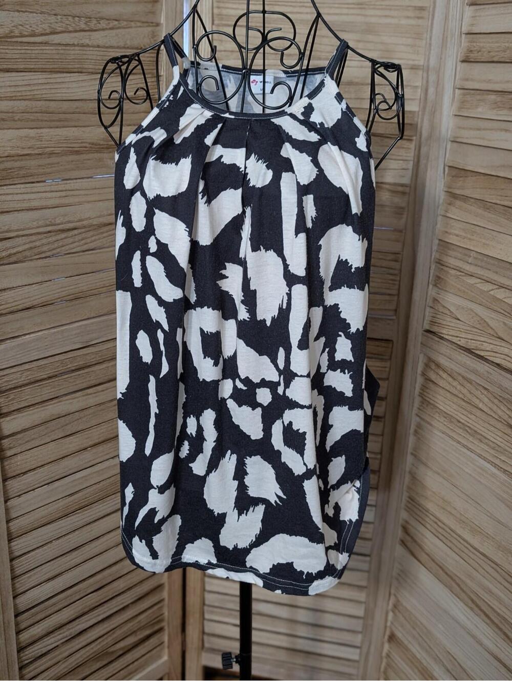 WIHOLL Tank Tops for Women Loose Fit Summer Tops V Neck Sleeveless Tanks Trendy